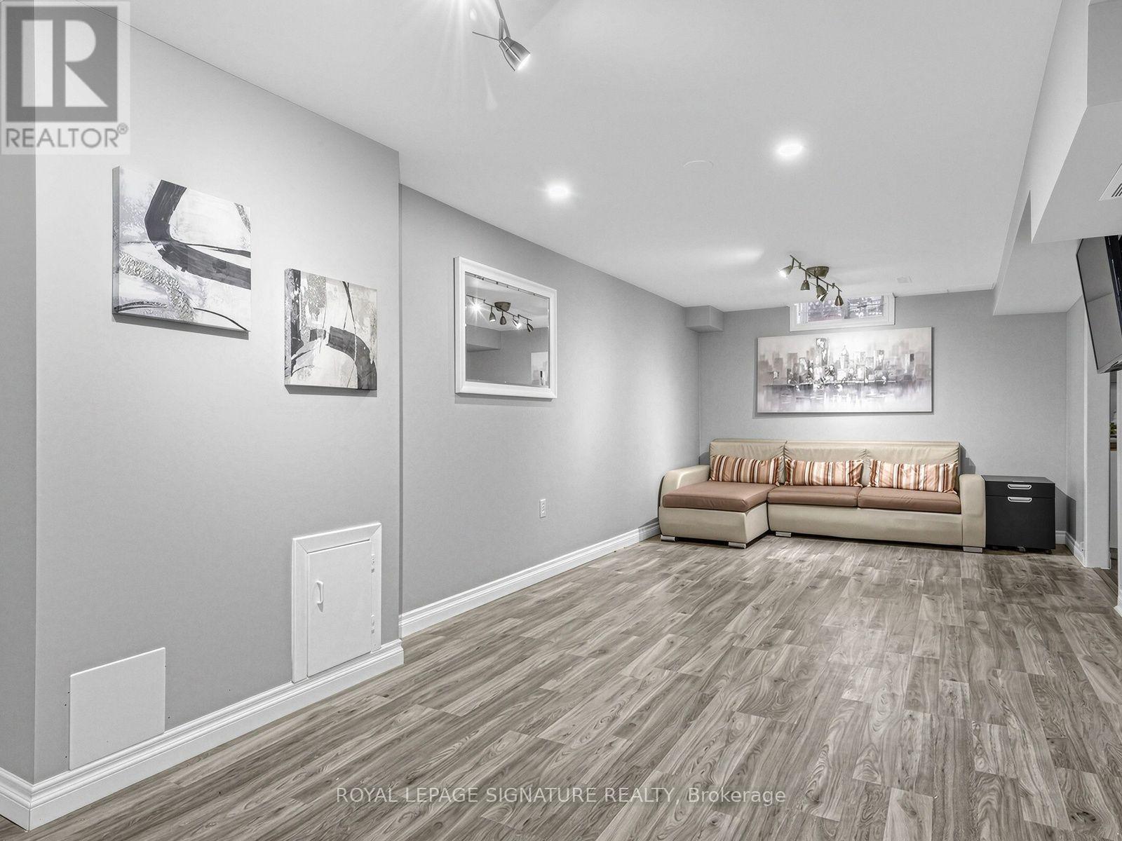 12 Strathmore Drive, Markham, ON photo 29