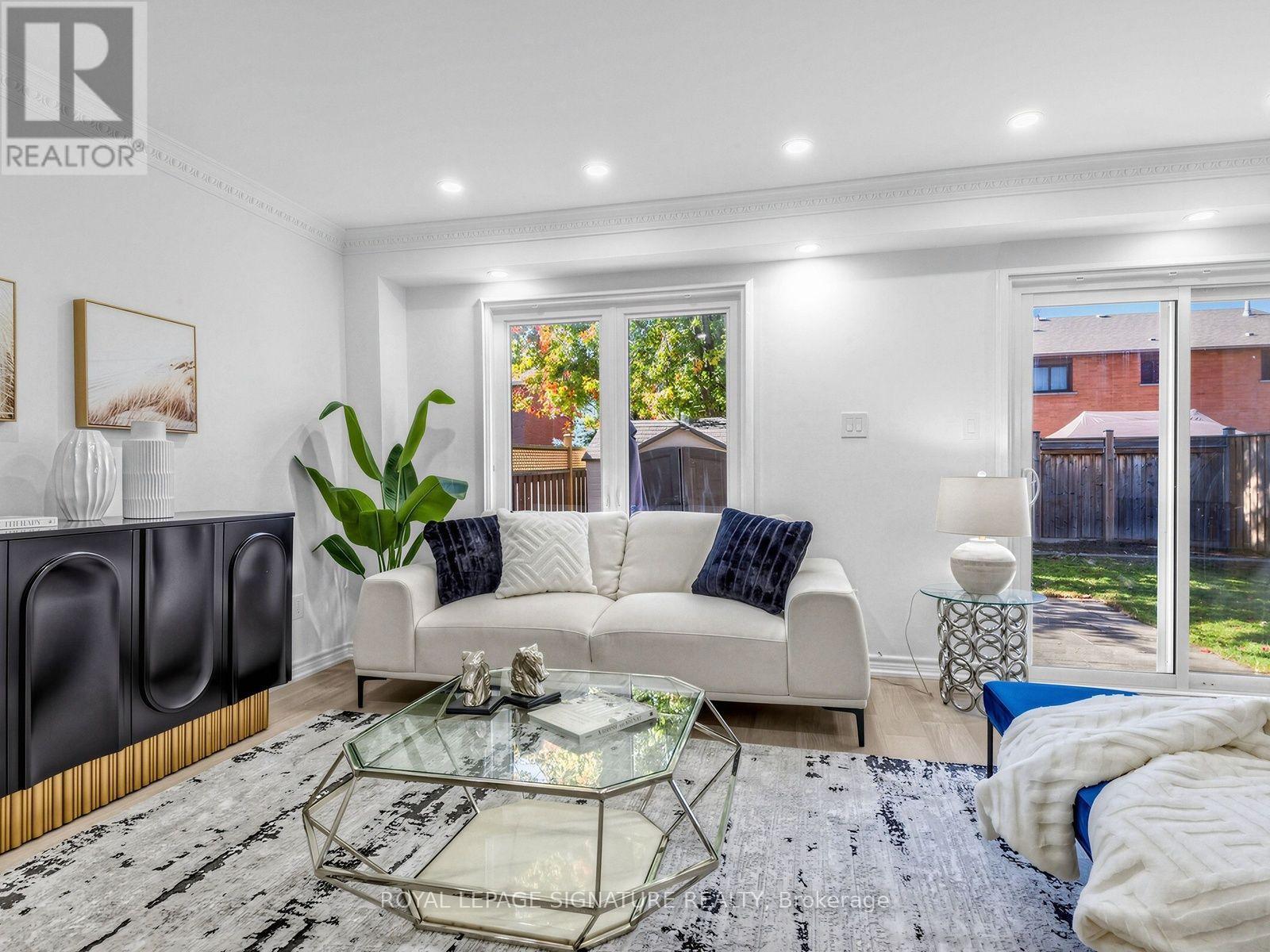 12 STRATHMORE DRIVE, Markham (Raymerville) — photo 6