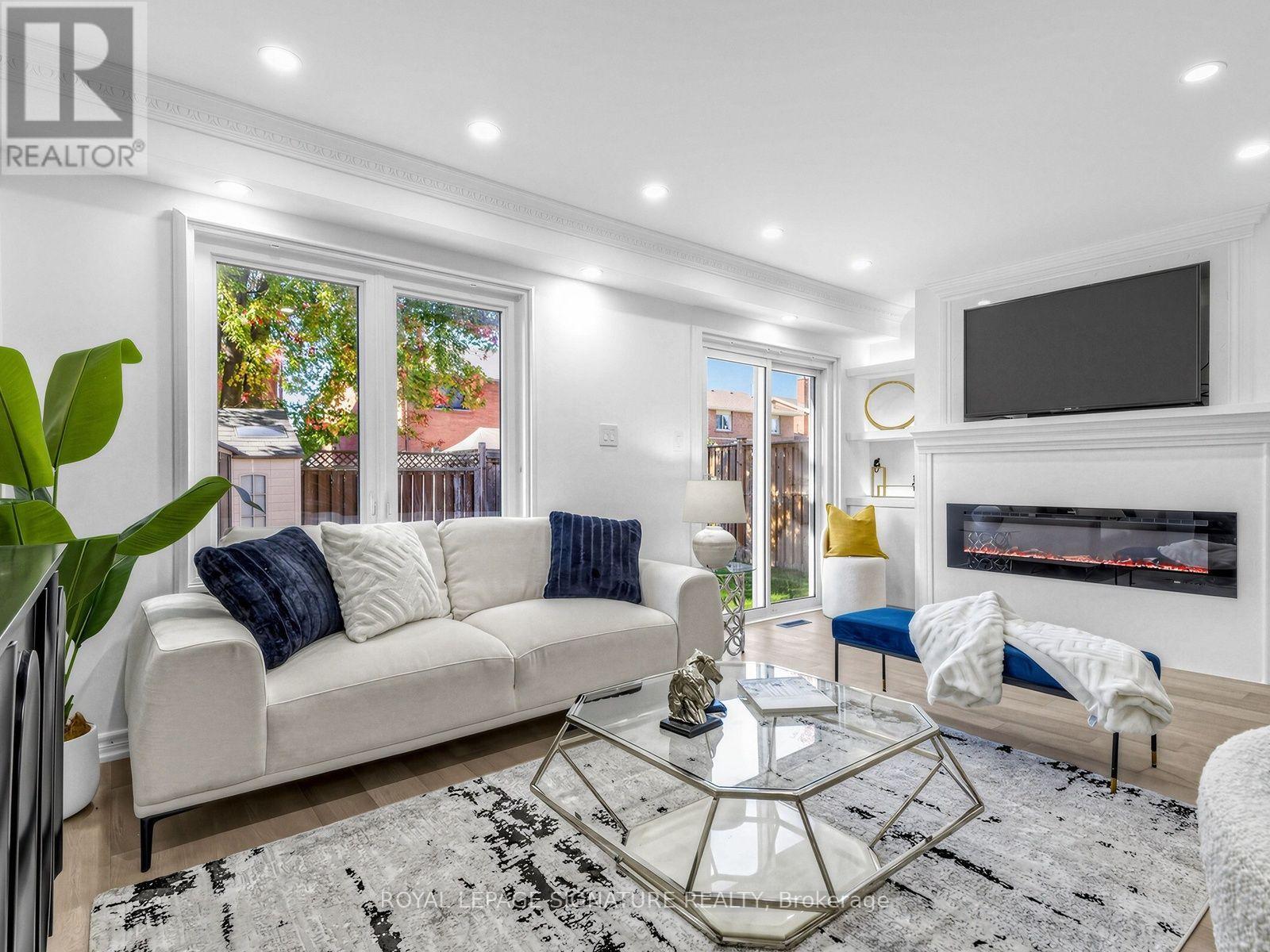 12 STRATHMORE DRIVE, Markham (Raymerville) — photo 7