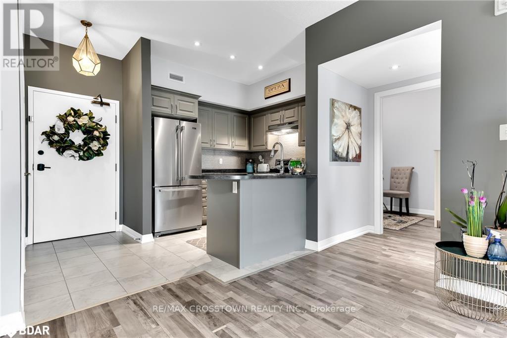 105- 54 Koda Street, Barrie, ON photo 6