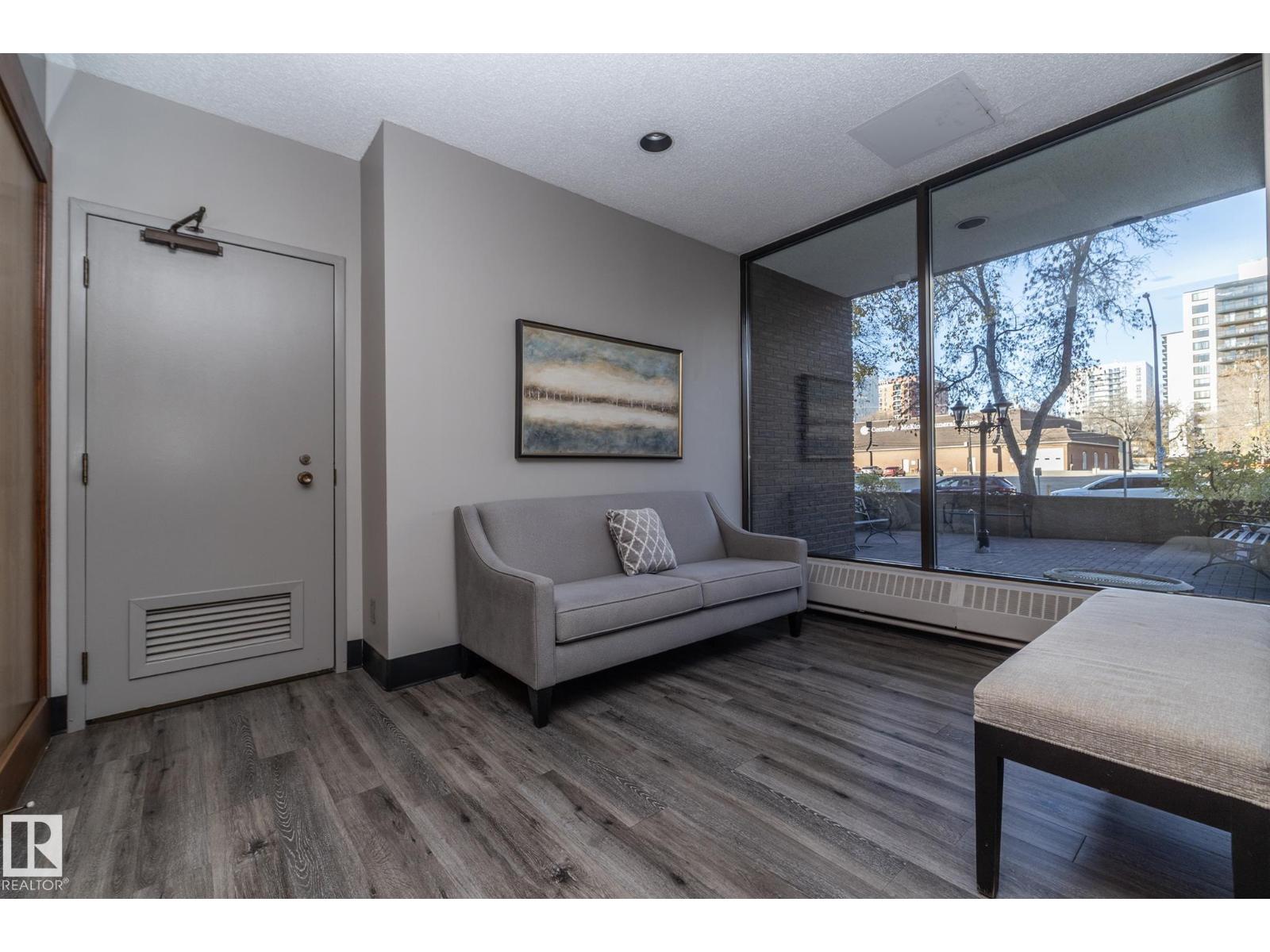 #503 10025 113 ST NW, Edmonton — photo 2