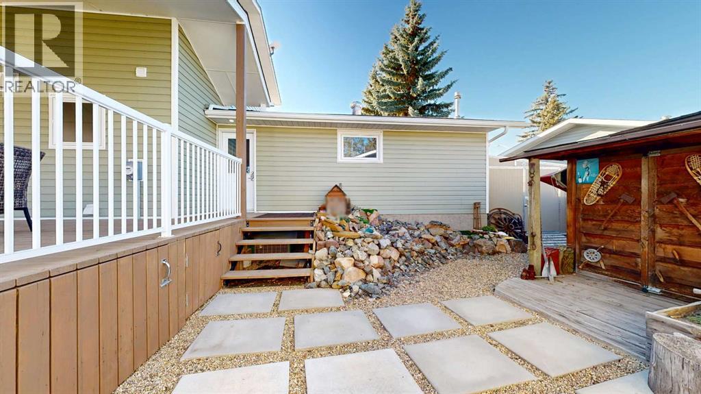 Listing photo – 4125 61 Street, Stettler