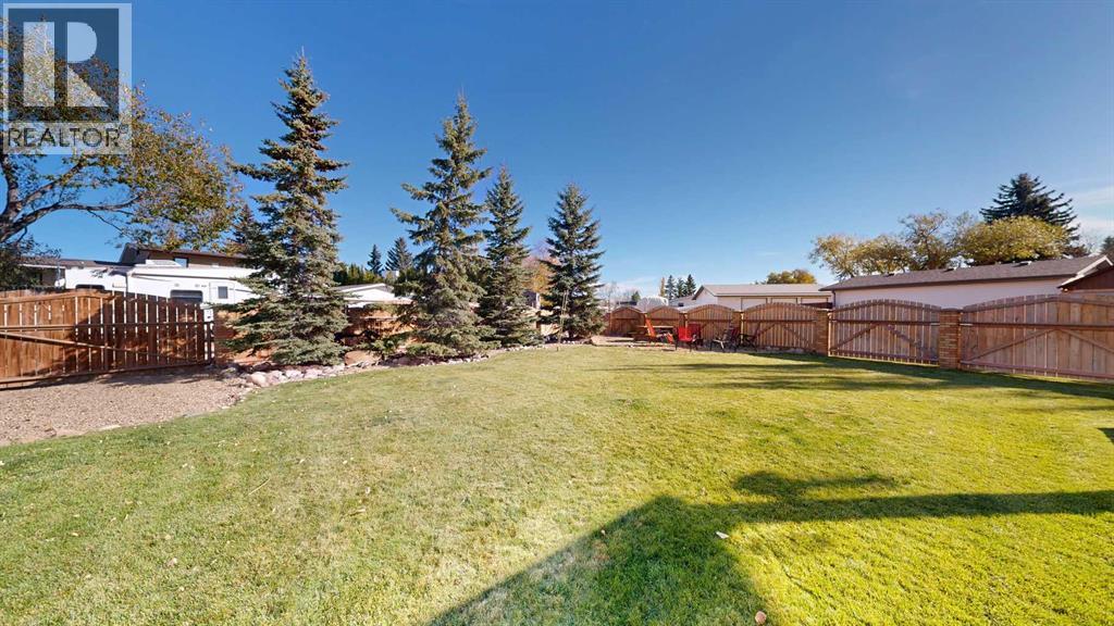Listing photo – 4125 61 Street, Stettler