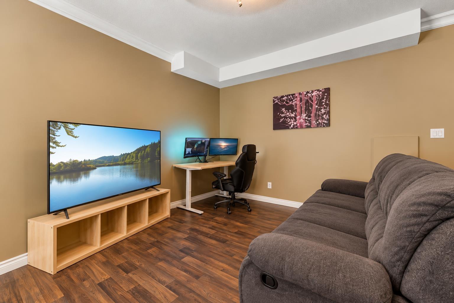 Photo of 36220 BUCKINGHAM DRIVE 32