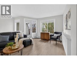 241 Mckenzie Towne Lane Se, Calgary, AB T2Z0C3 Photo 8