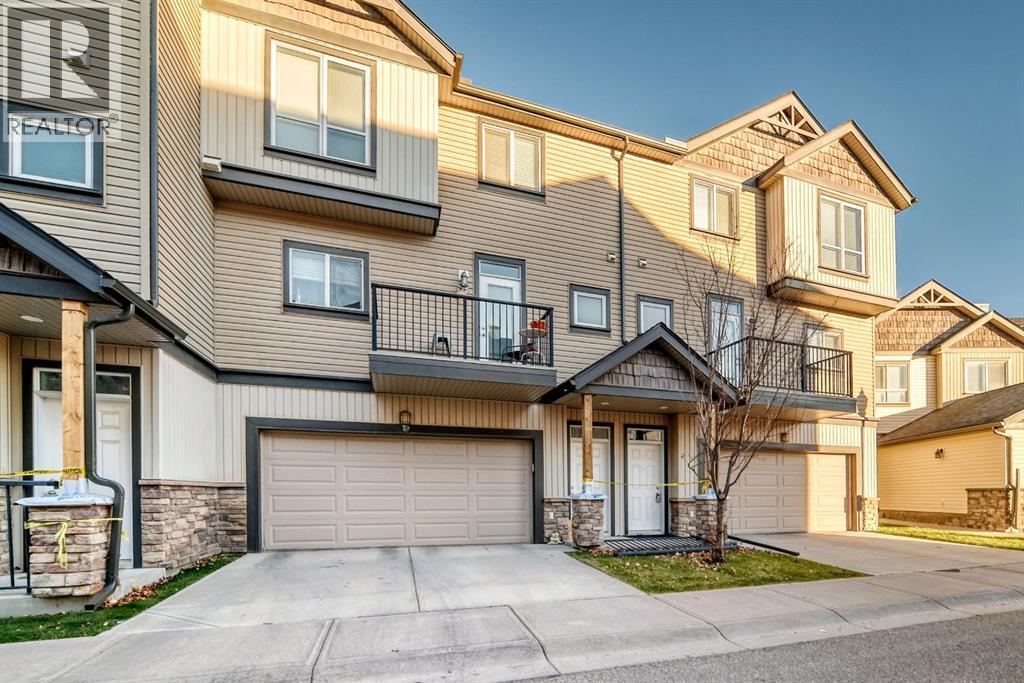 83 Kincora Heath NW photo 49