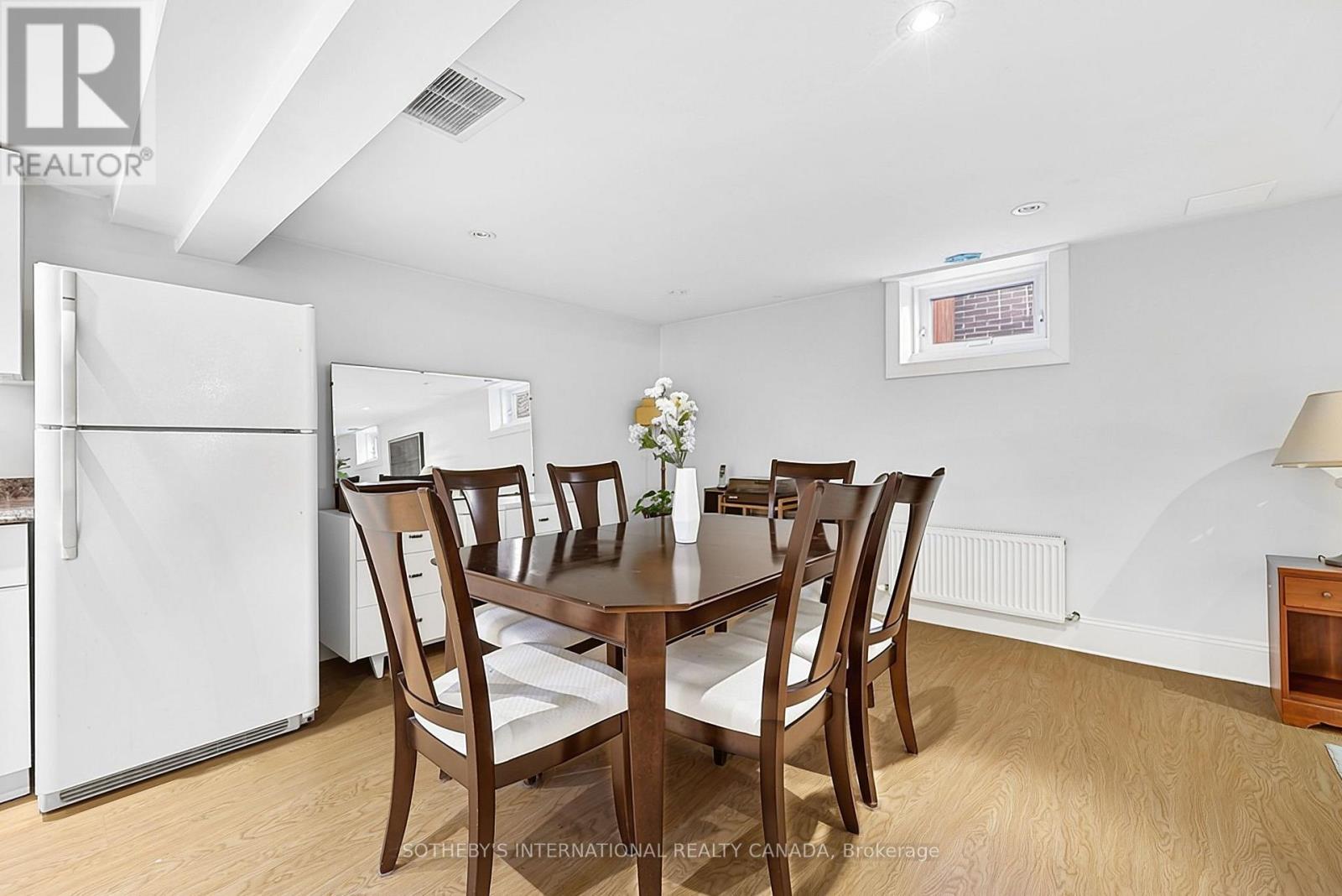 16 Smithfield Drive, Toronto, ON photo 21