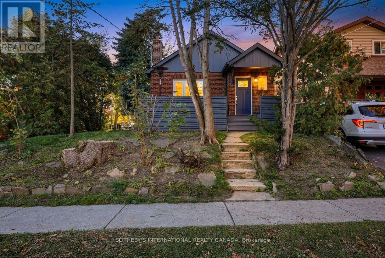 16 Smithfield Drive, Toronto, ON photo 27
