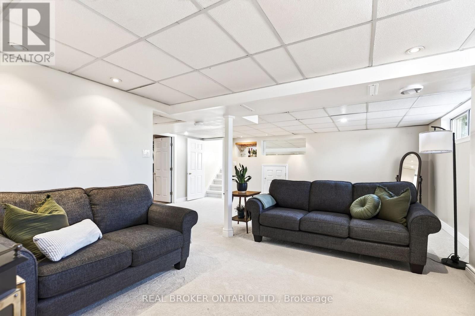 302 Delrex Boulevard, Halton Hills, ON photo 25