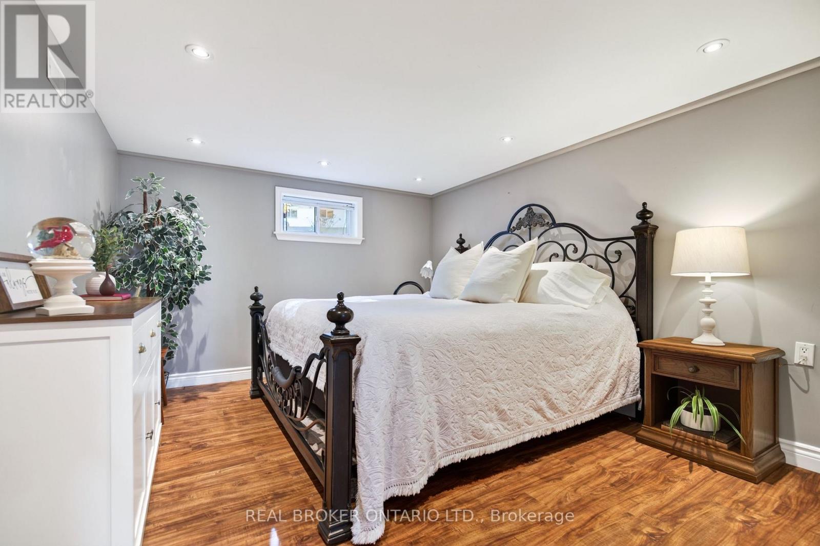 302 Delrex Boulevard, Halton Hills, ON photo 28