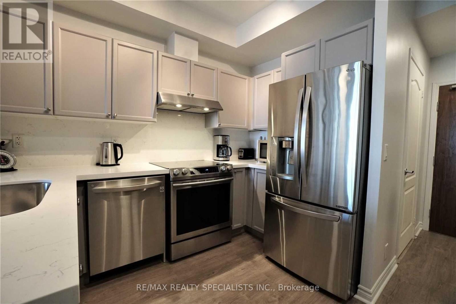 2207- 33 Elm Drive, Mississauga, ON photo 4