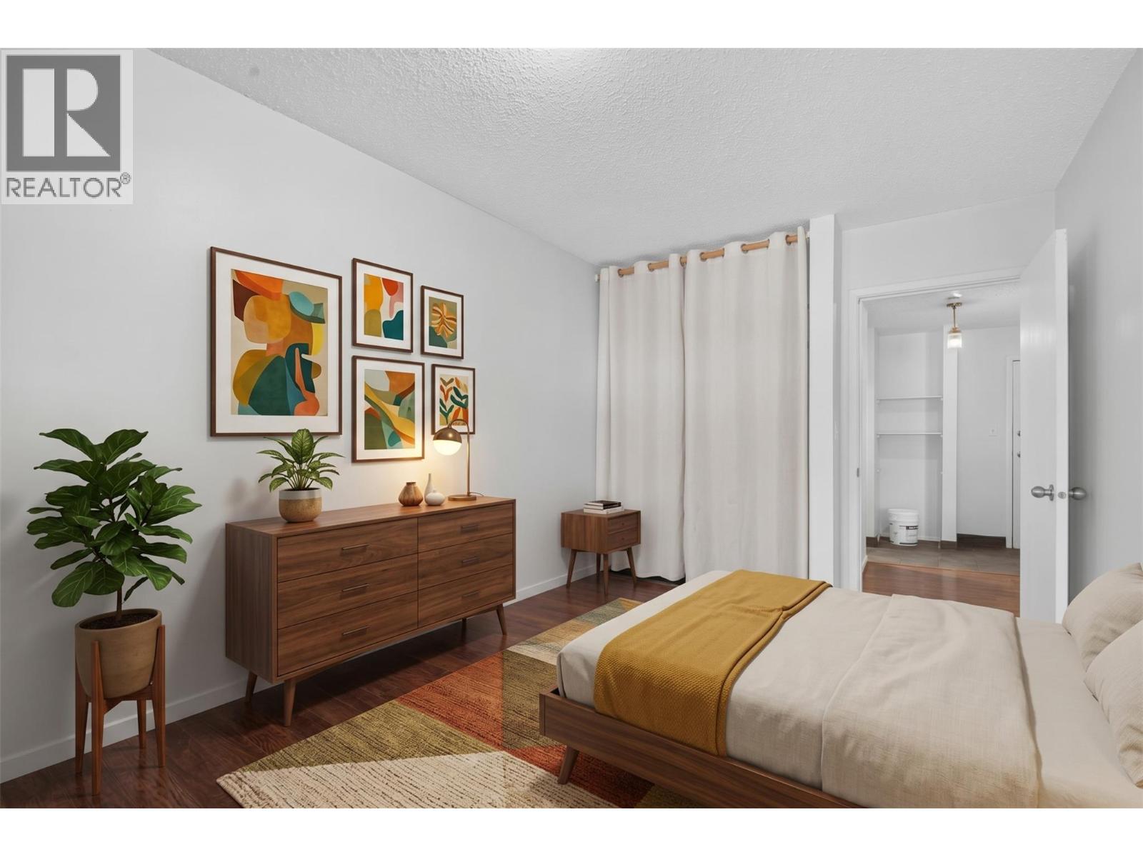 214 395 Franklyn Road, Kelowna