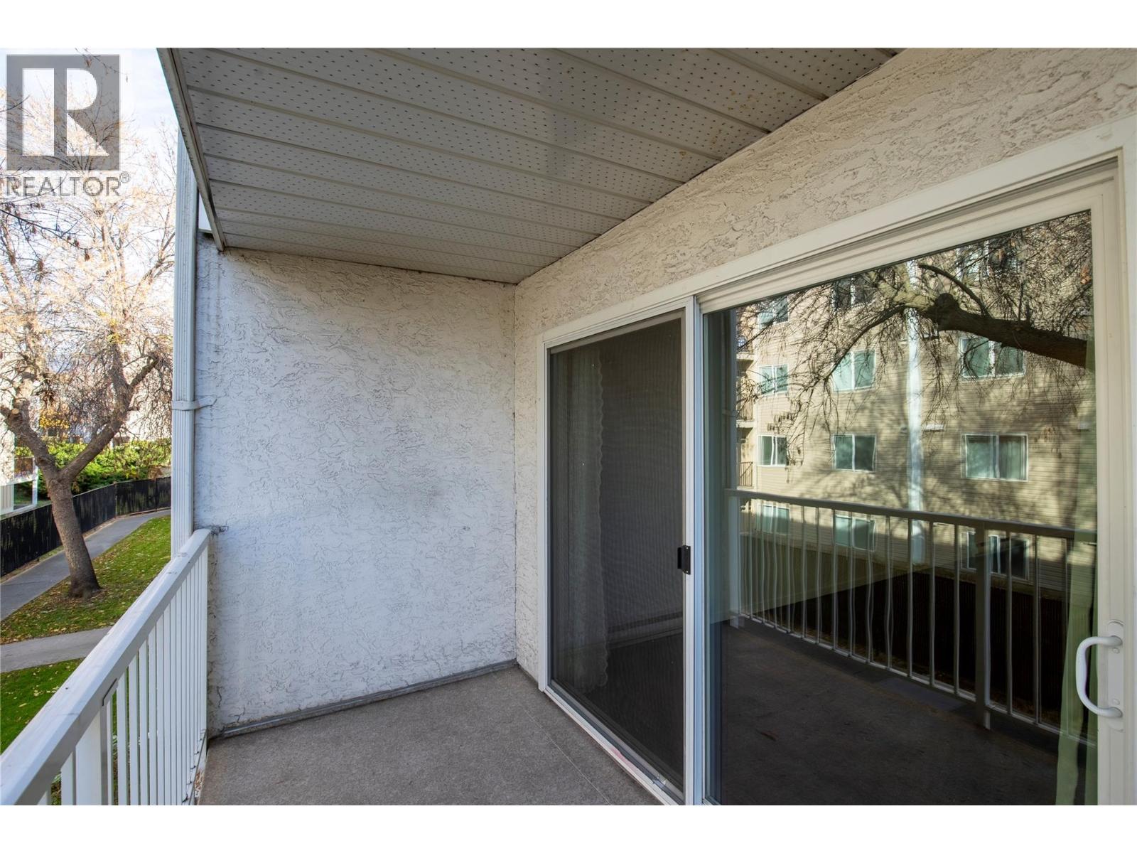 #214 395 Franklyn Road - 27
