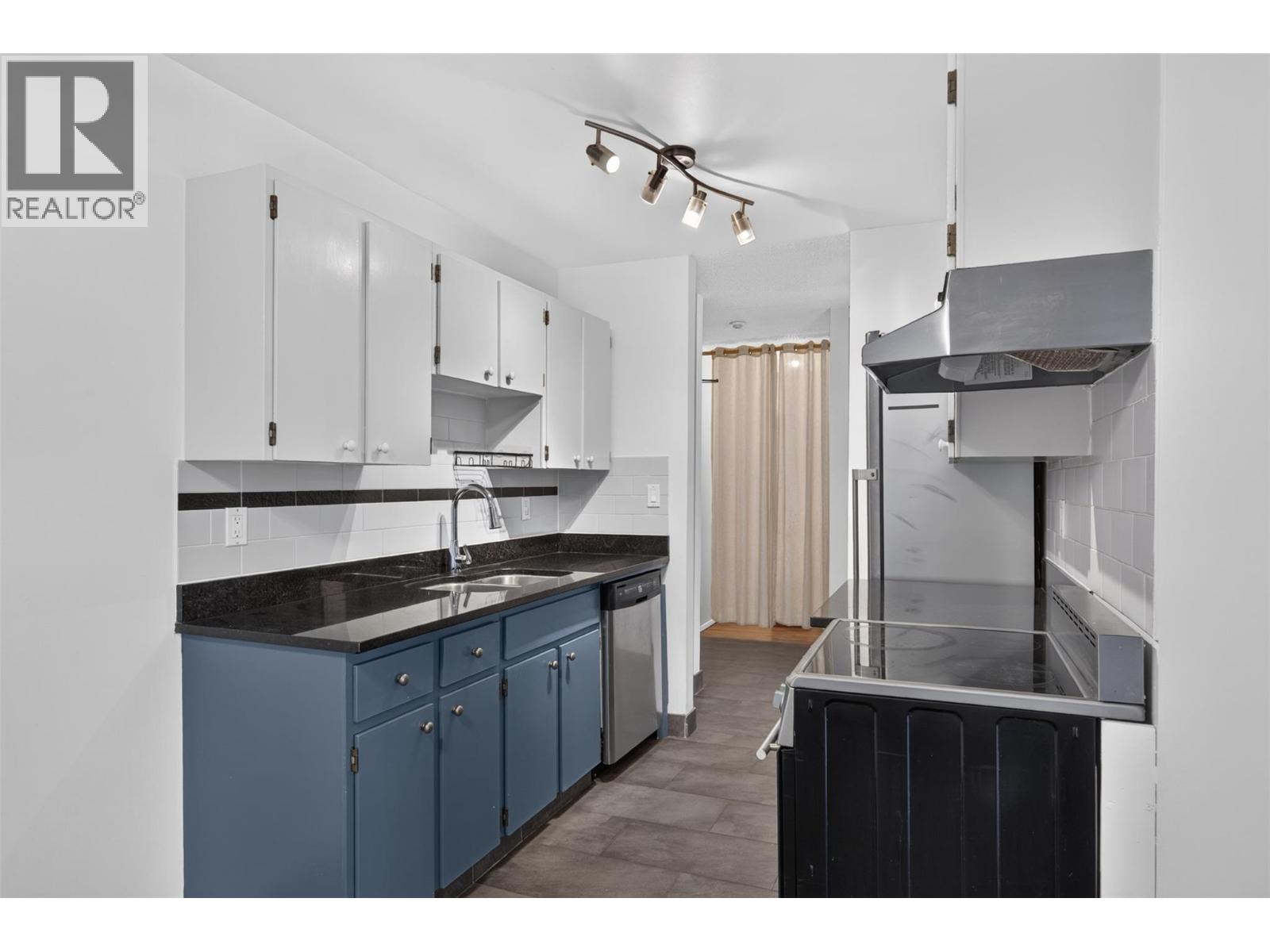 #214 395 Franklyn Road - 9
