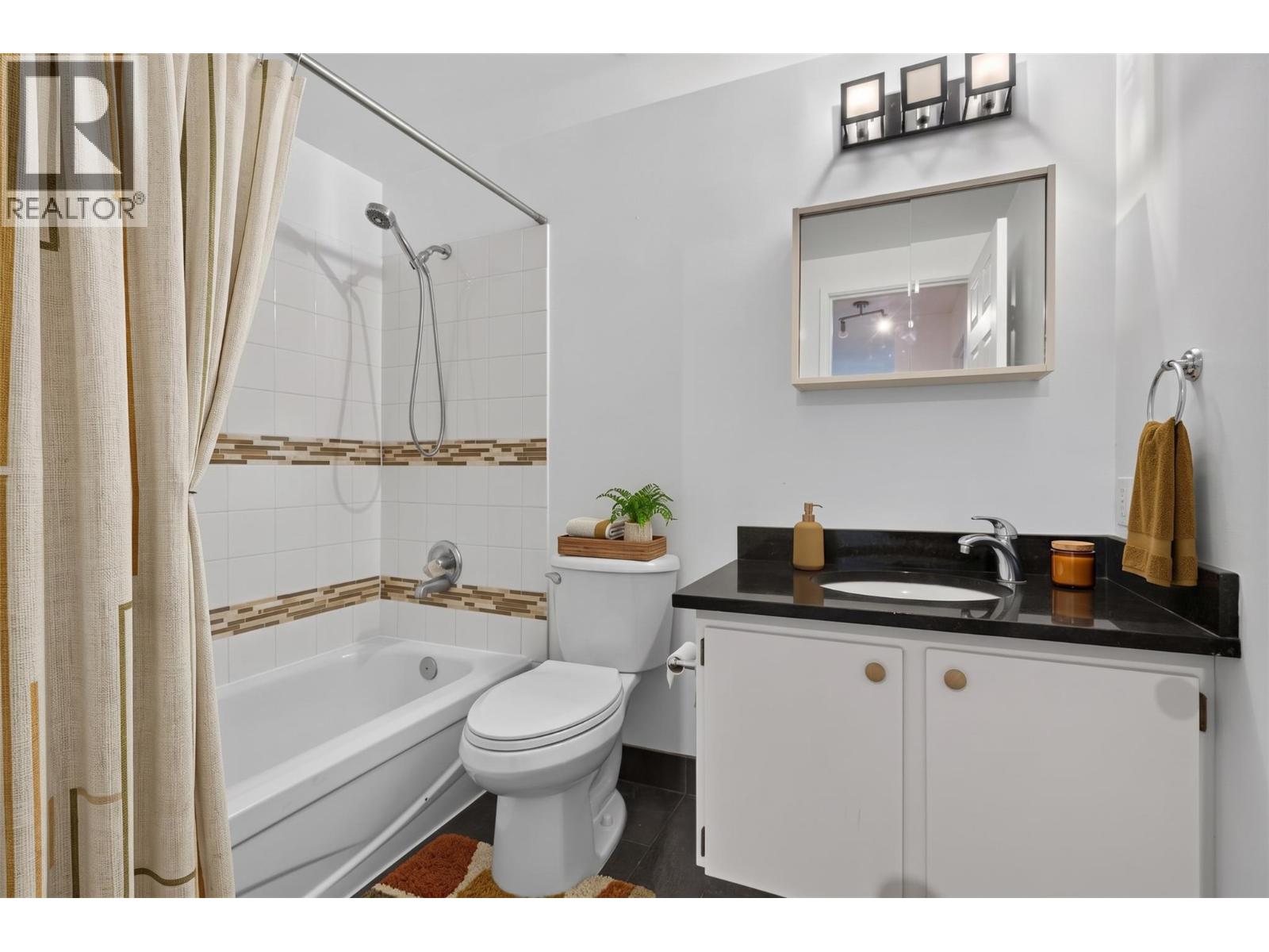 #214 395 Franklyn Road - 7
