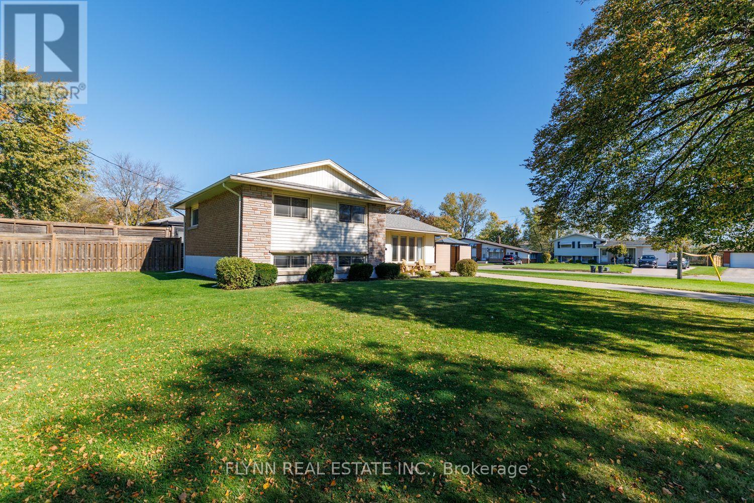 8968 Banting Avenue, Niagara Falls, ON photo 31