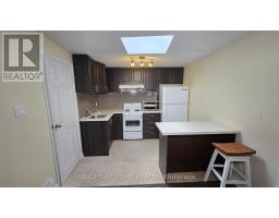2150 Yonge Street, Toronto, ON M4S2A8 Photo 12
