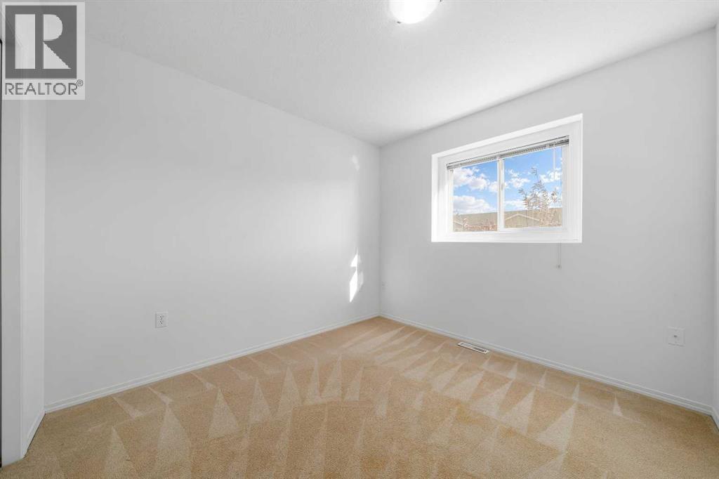 28 Somerset Lane SE, Medicine Hat — photo 20