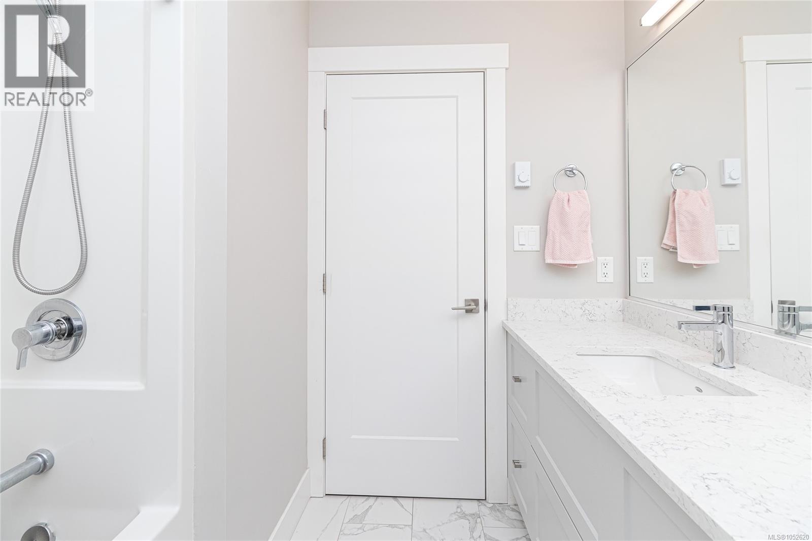 1243 Flint Ave, Langford - Image 1