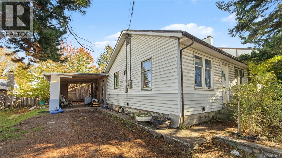 641 Dogwood St, Campbell River