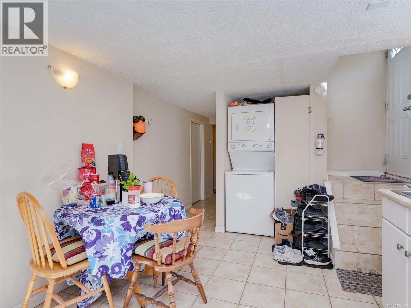 1451 Lang St - 24