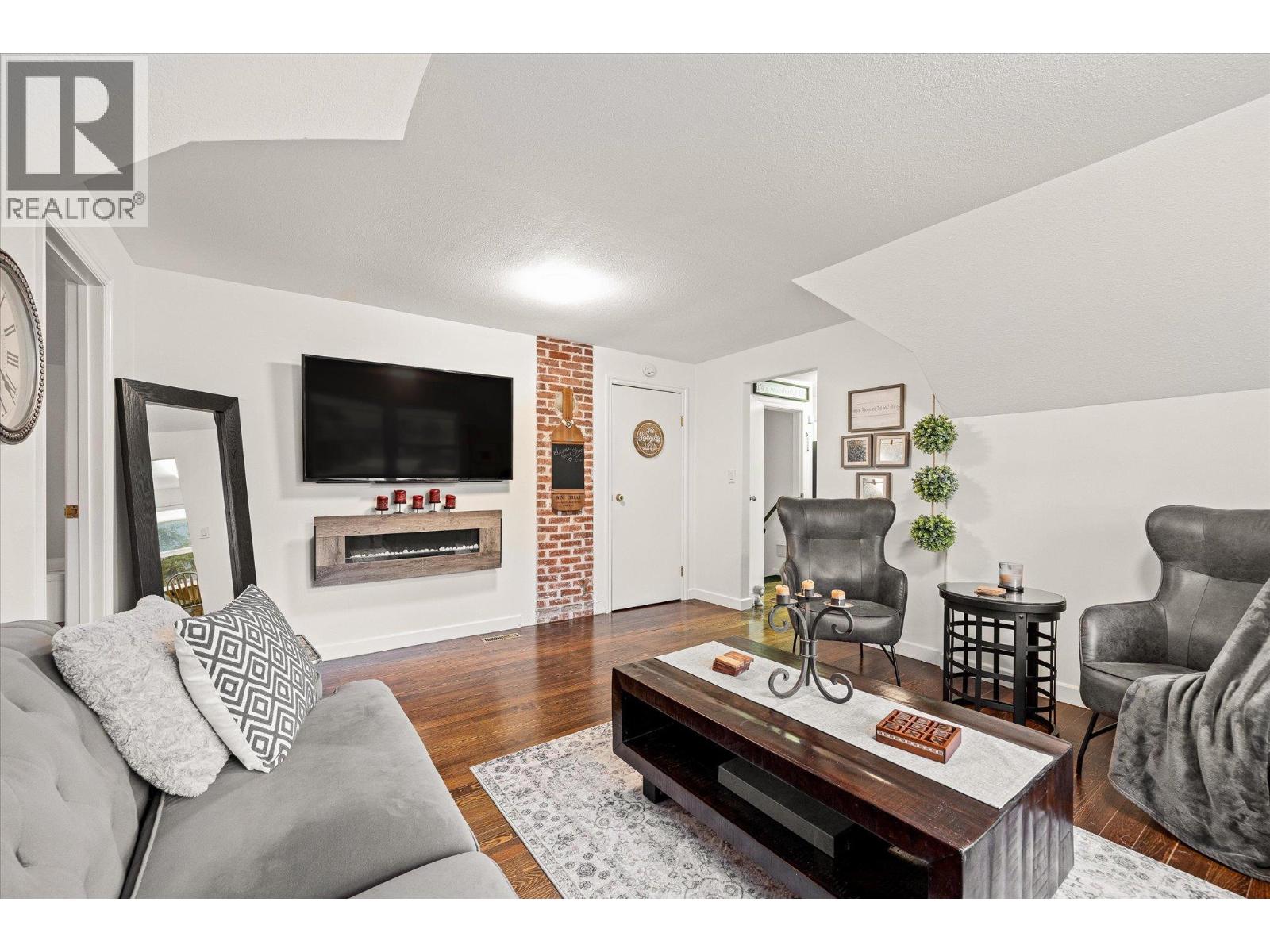 4652 Highway 97A, Armstrong - Image 1