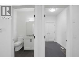 Pantry - 110 Baysprings Gardens Sw, Airdrie, AB T4B5C5 Photo 7