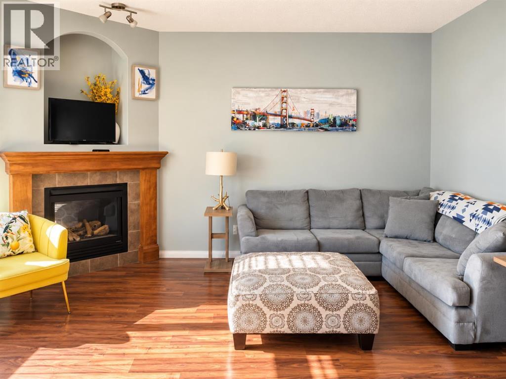 14 Thyrza Burkitt Place, Lethbridge — photo 14