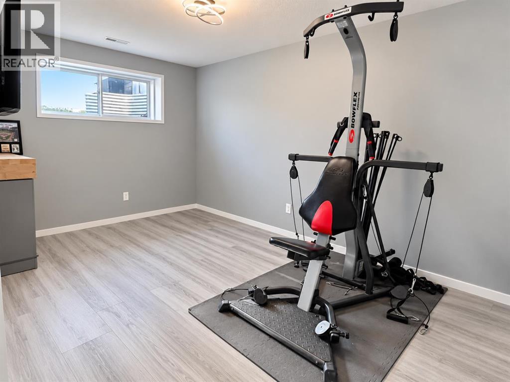 14 Thyrza Burkitt Place, Lethbridge — photo 35