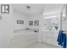 3226 Sunset Place, West Kelowna, BC V4T1S3 Photo 16