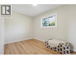 Living room - 2606 37th Street W, Saskatoon, SK S7L4E8 Photo 11