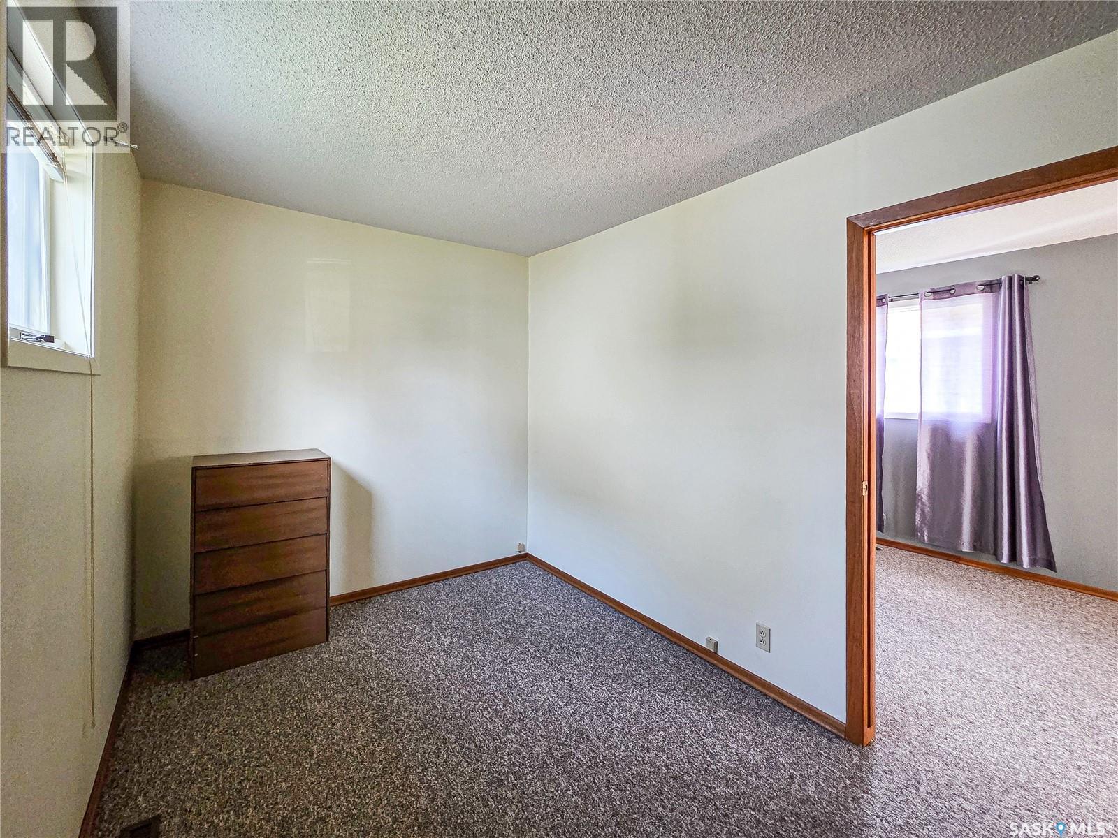 142 5th AVENUE W, Melville — photo 18