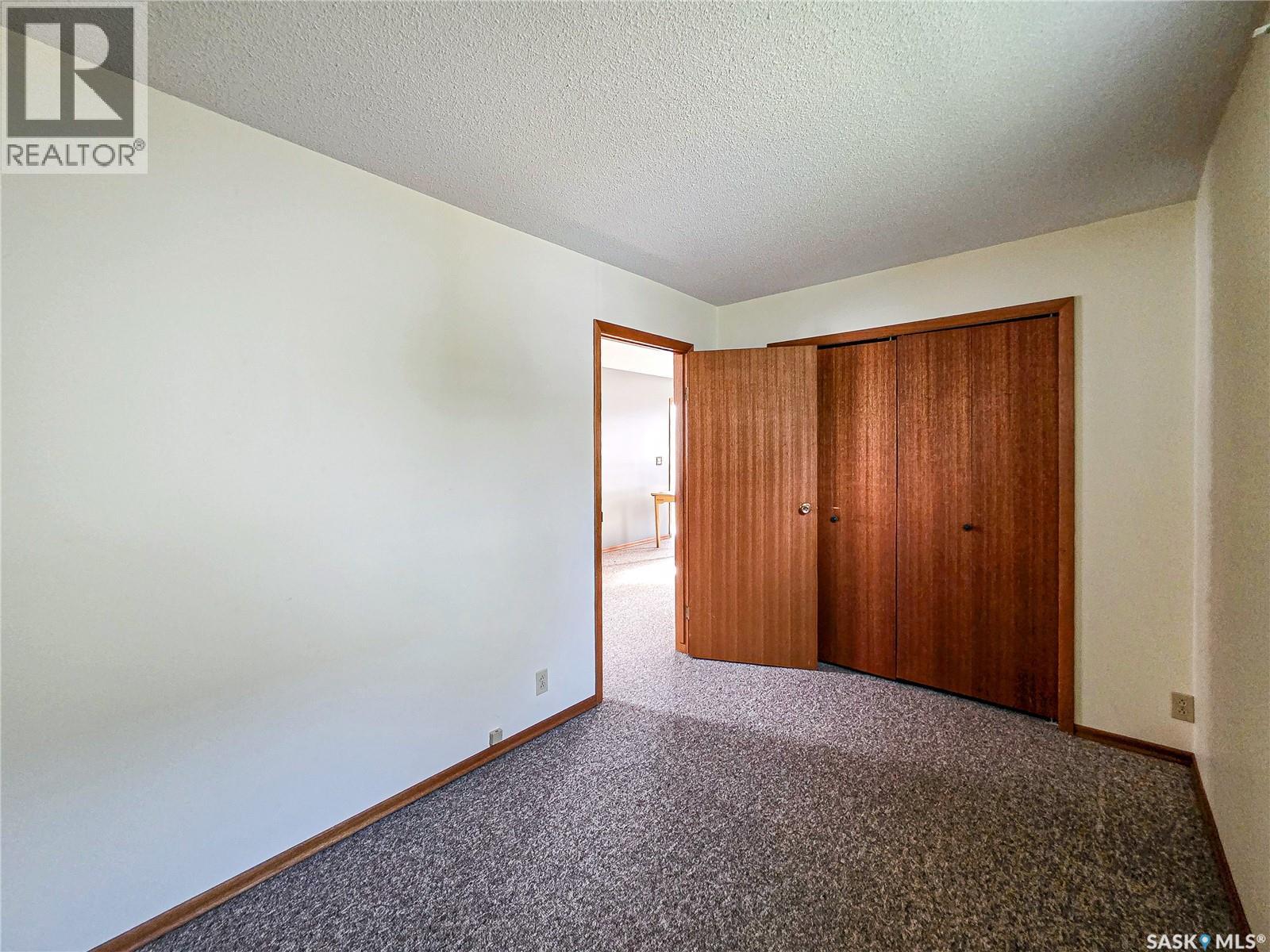 142 5th AVENUE W, Melville — photo 19