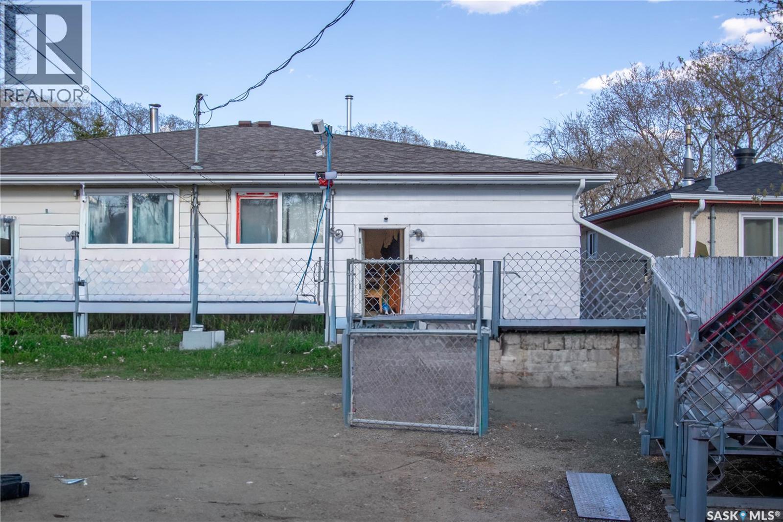 350 & 352 TORONTO STREET, Regina — photo 5