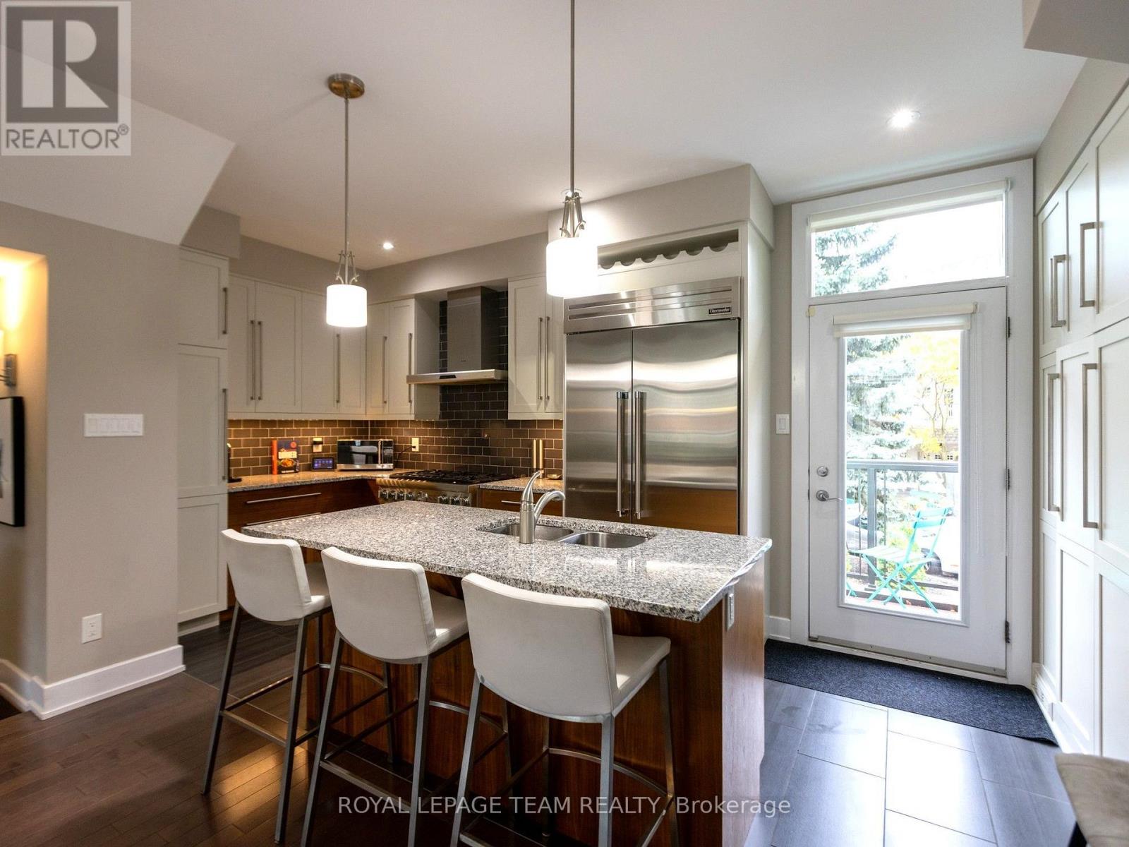 110 GREENFIELD AVENUE, Ottawa — photo 12