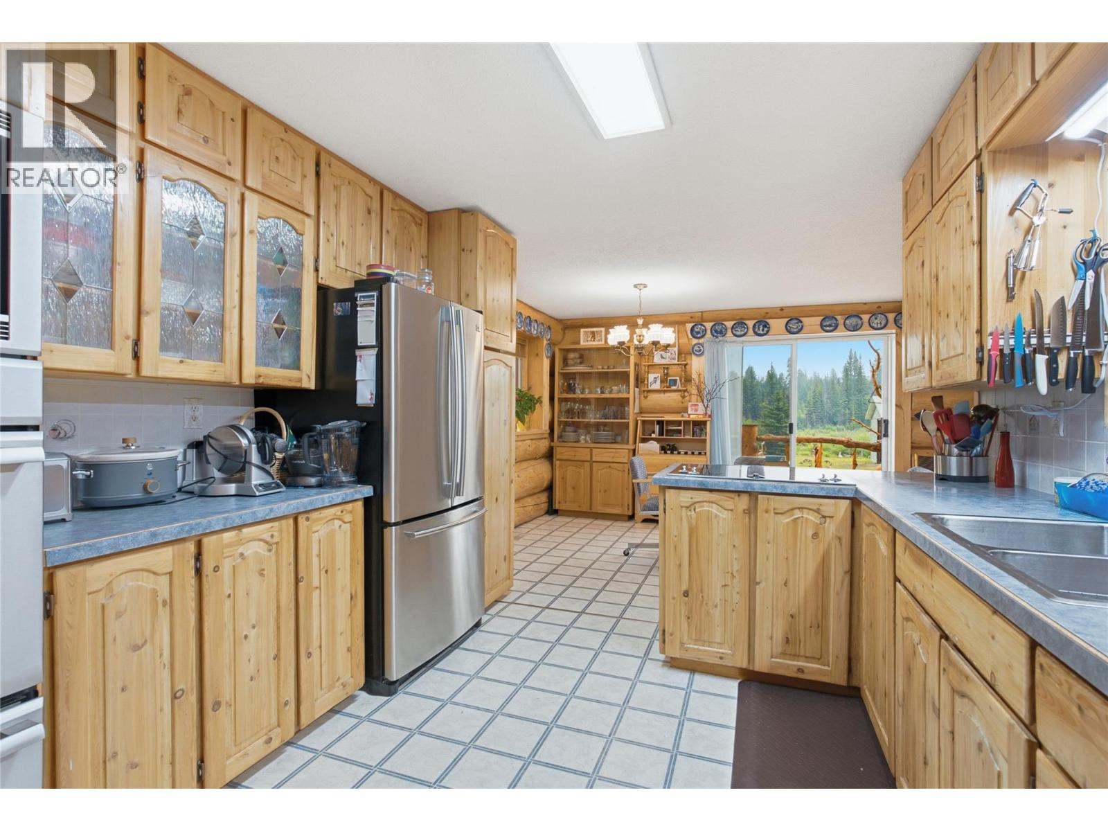 9736 Cariboo 97 Highway - 41