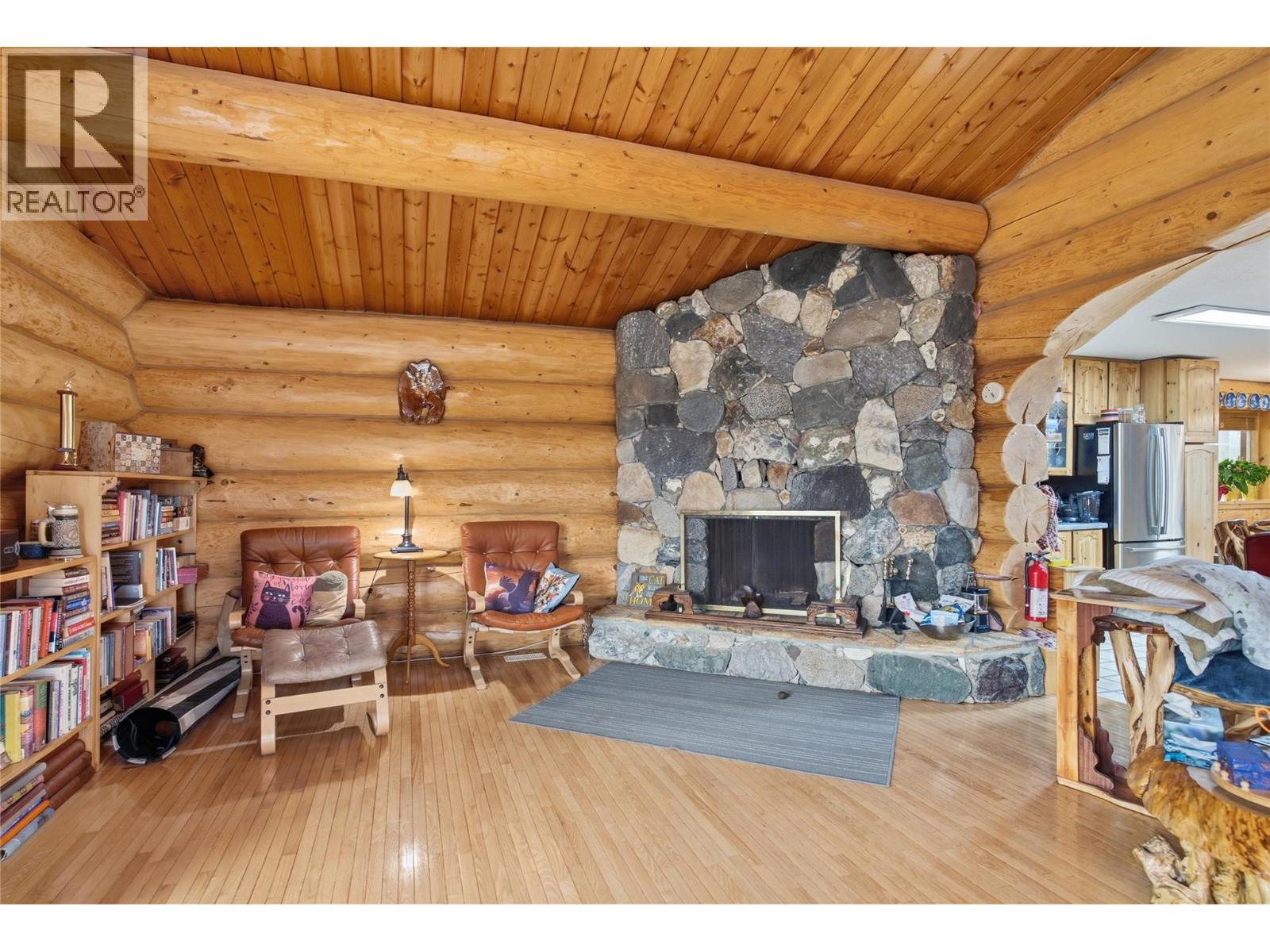 9736 Cariboo 97 Highway - 36