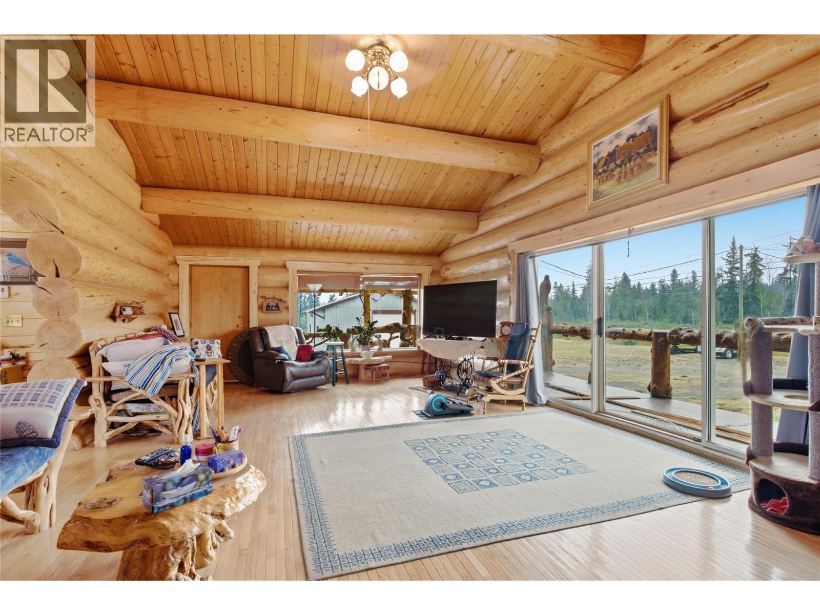 9736 Cariboo 97 Highway - 33
