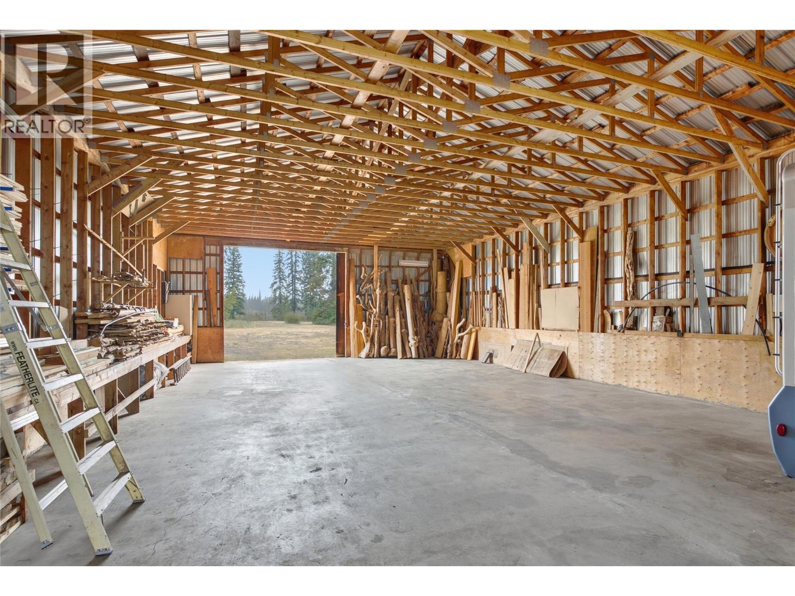 9736 Cariboo 97 Highway - 22