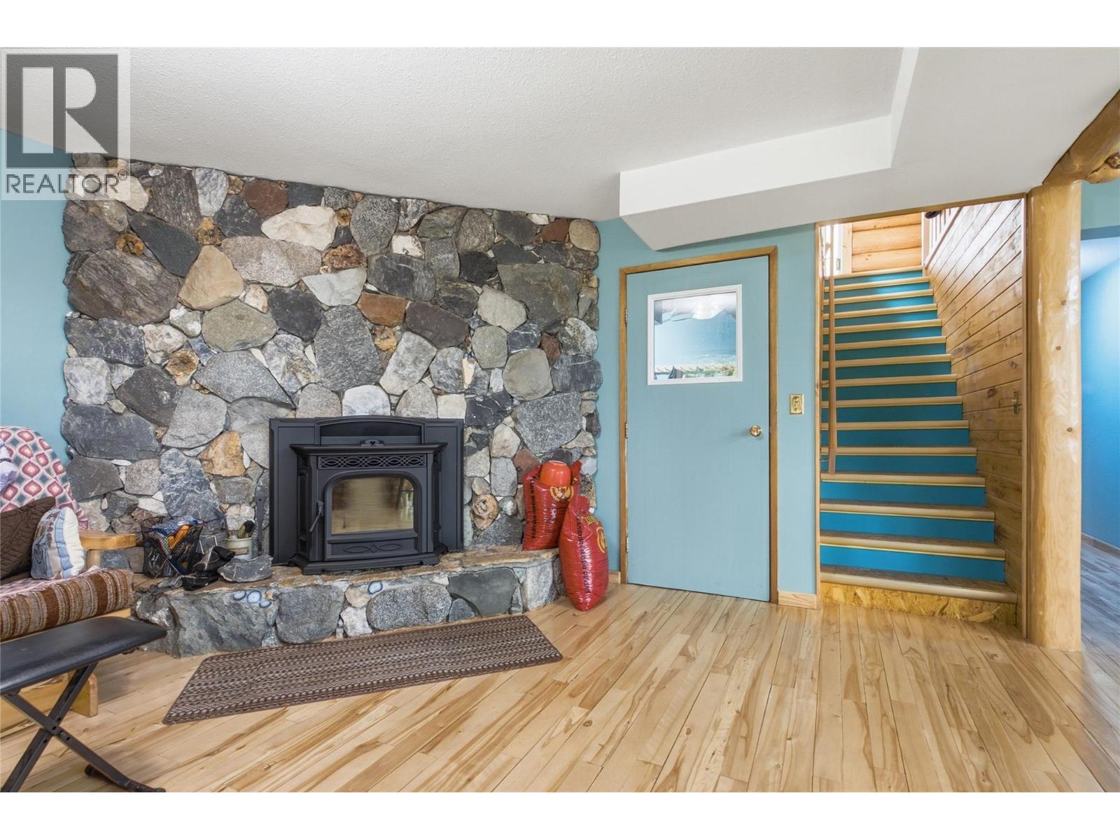9736 Cariboo 97 Highway - 50