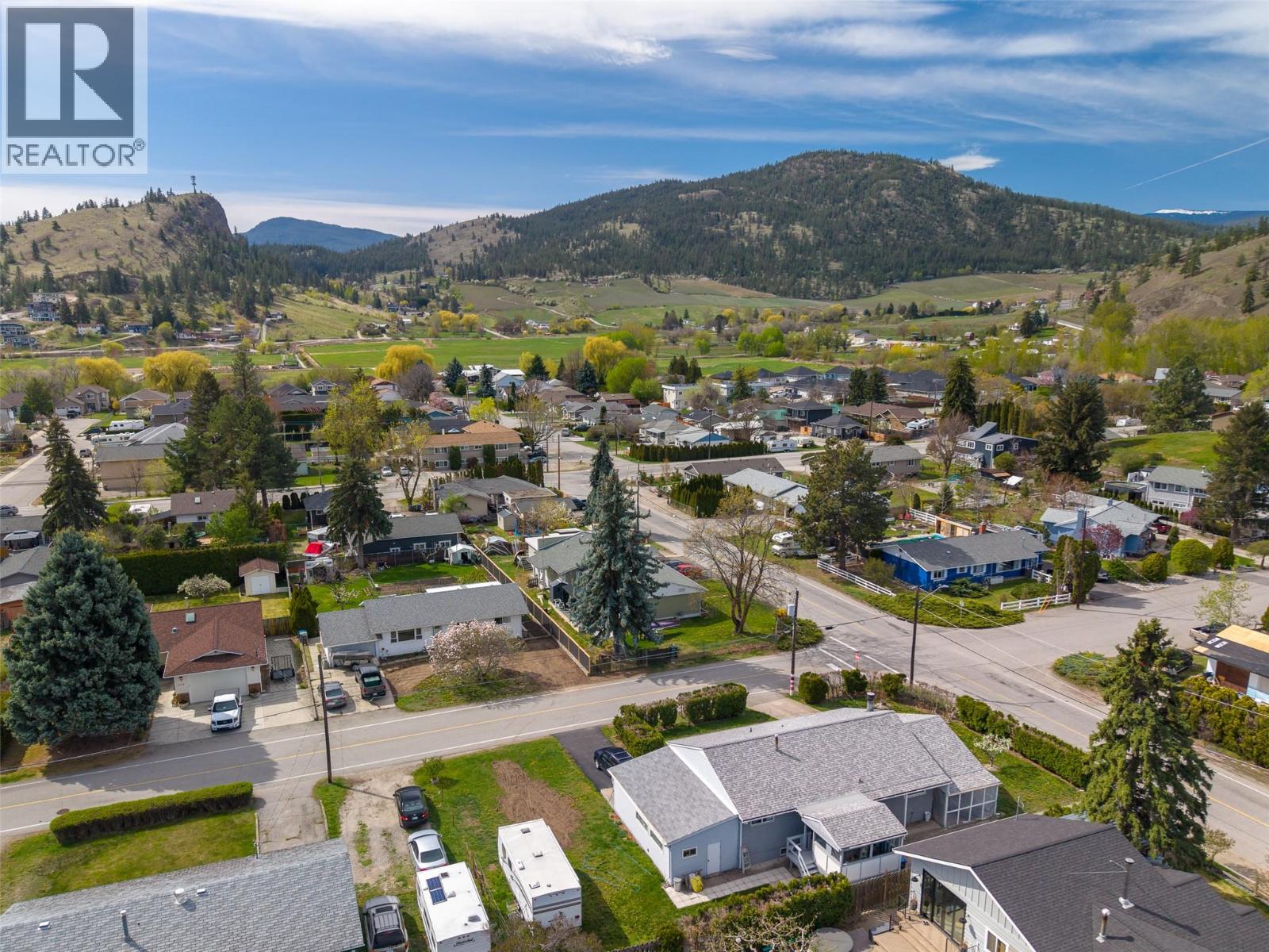 12401 Ward Street, Summerland - Image 1