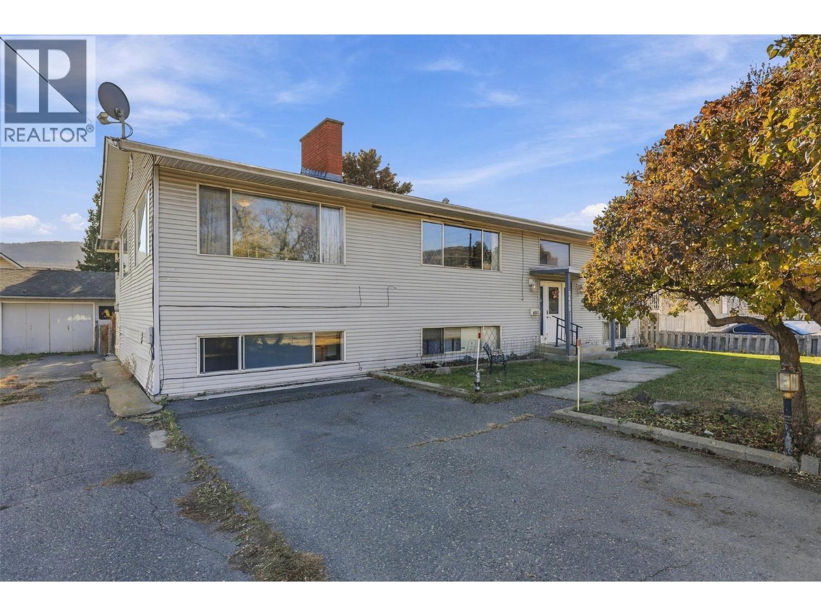 2499 Fleetwood Avenue - 3