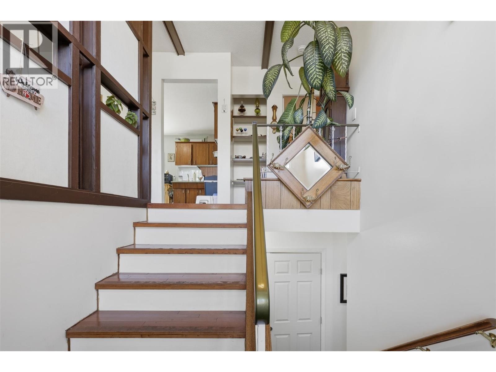 2499 Fleetwood Avenue - 5