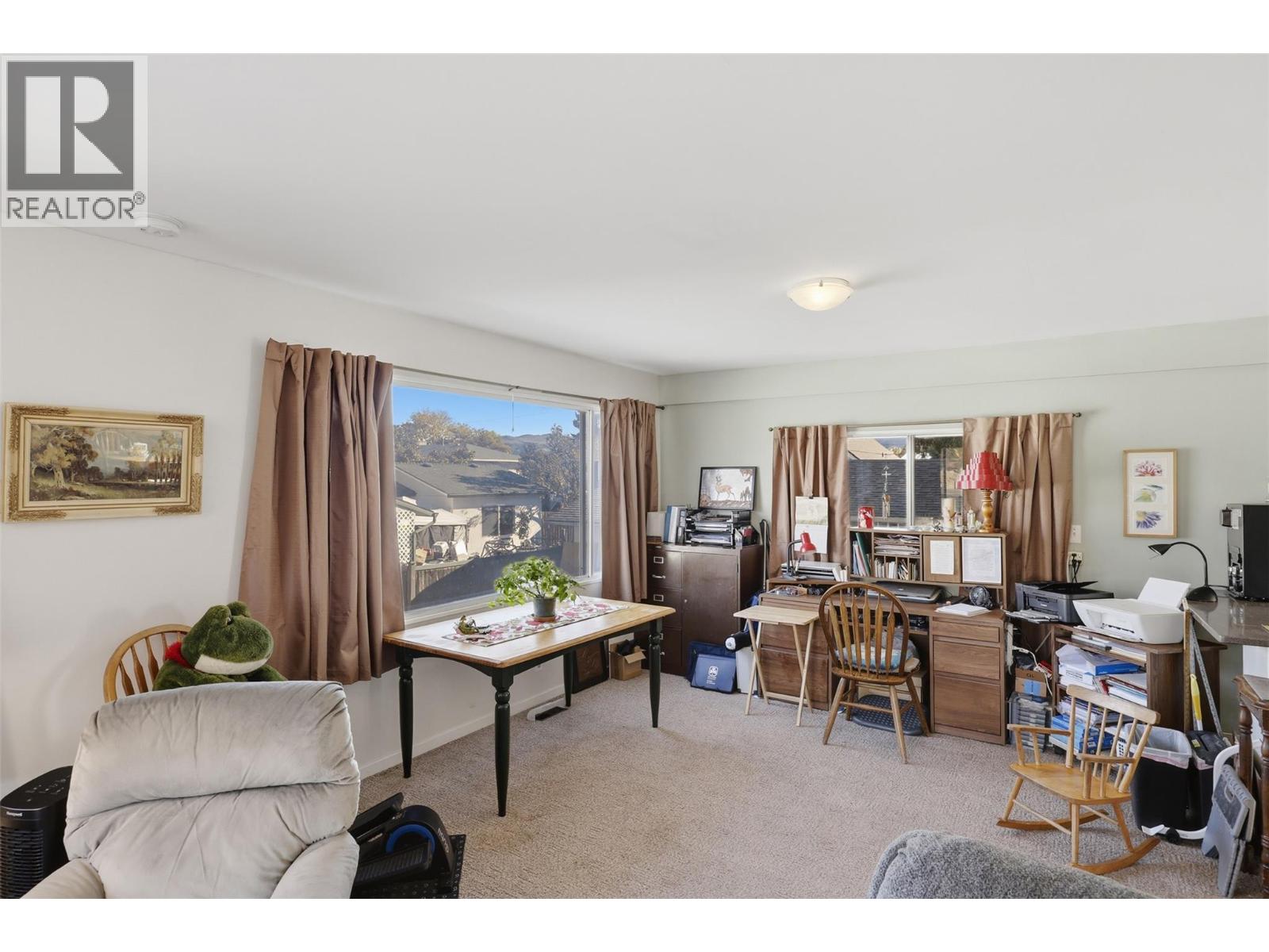 2499 Fleetwood Avenue - 14