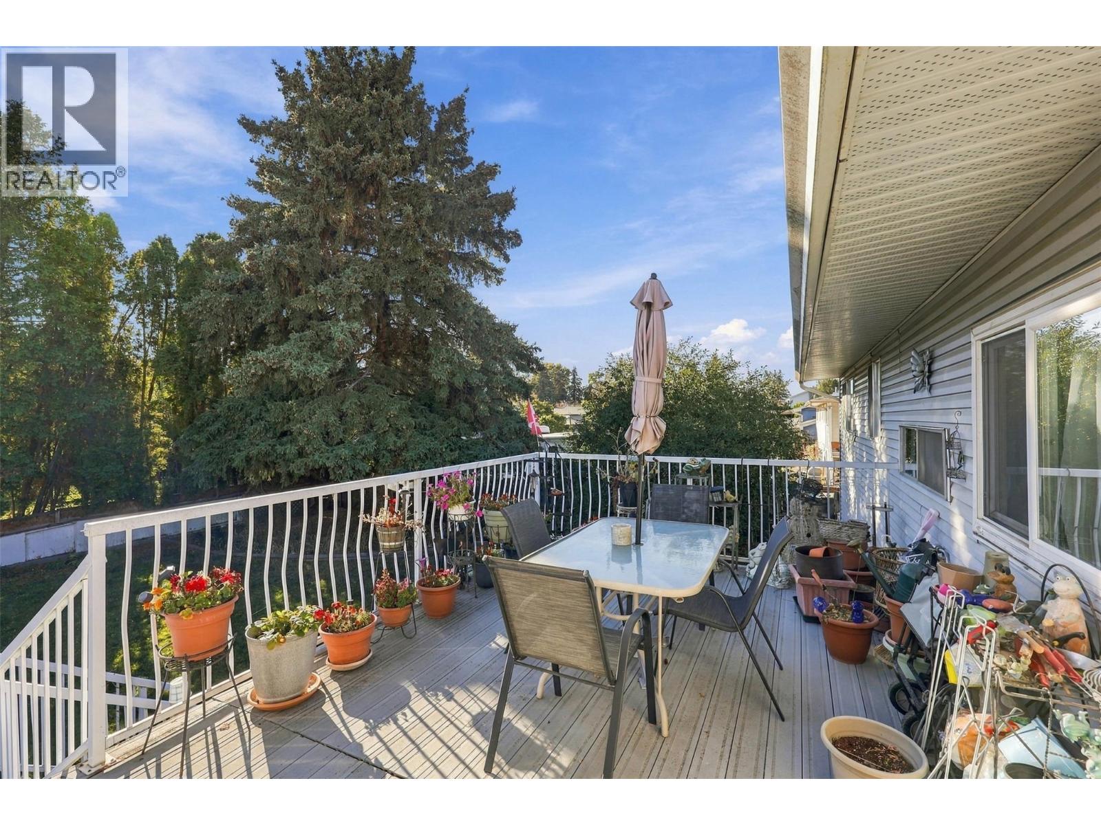 2499 Fleetwood Avenue - 20