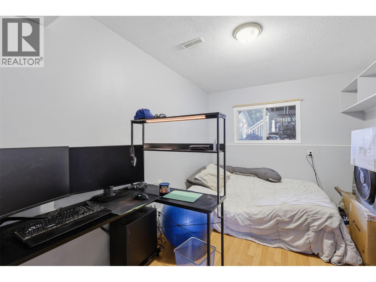 2499 Fleetwood Avenue - 43