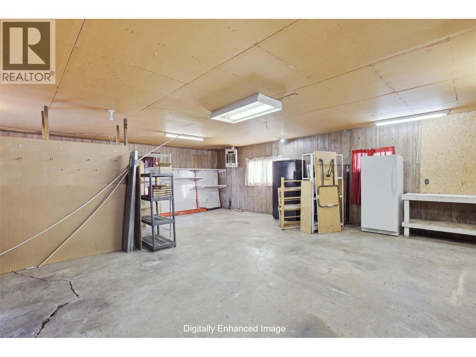 2499 Fleetwood Avenue - 52