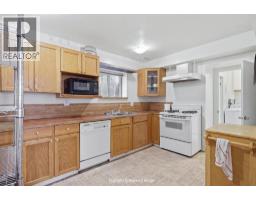 2499 Fleetwood Avenue, Kamloops, BC V2B4T1 Photo 37