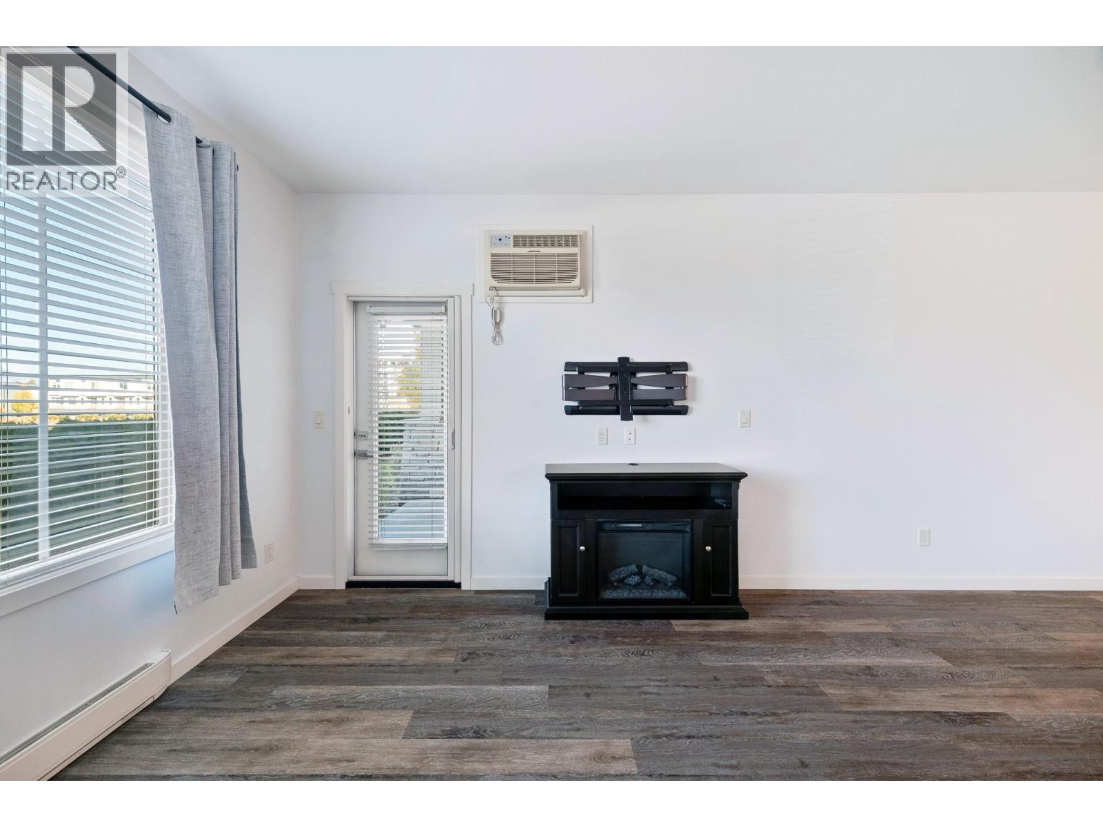 #106 3731 Casorso Road - 16