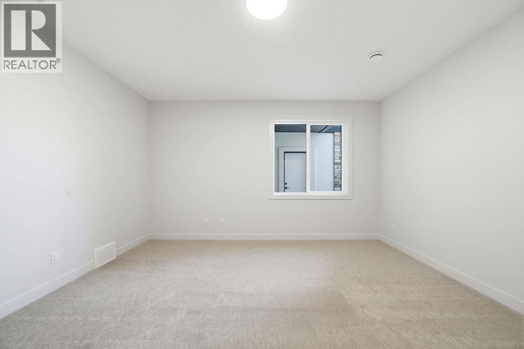 #2 1080 9 Avenue NE - 55